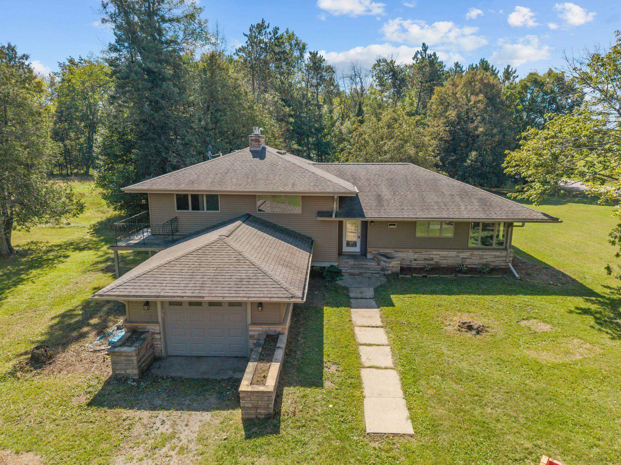 N11822 County Rd P Iola, WI 54945 - Photo 1 of 56 Gallery Image 1
