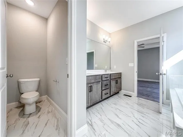 $441,500 | 1 Huntington Ii @ Stone Canyon, Foristell, MO 63348