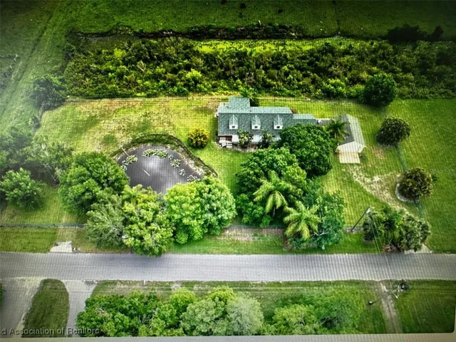 $240,000 | 345 Cowhouse Road, Lorida, FL 33857