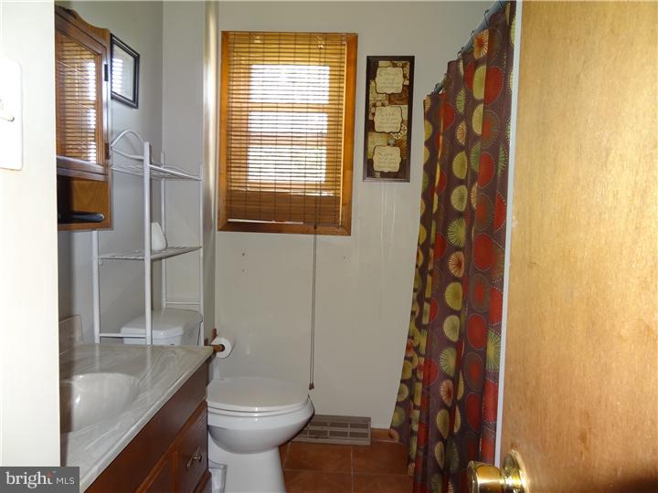 23 Rondon Avenue Berlin, NJ 08009 - Photo 14 of 19 Bathroom