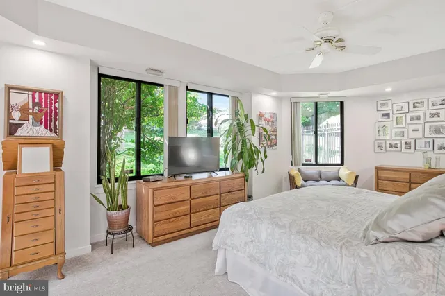 $485,000 | 10001 Windstream Drive, Unit 201, Columbia, MD 21044