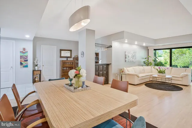 $485,000 | 10001 Windstream Drive, Unit 201, Columbia, MD 21044