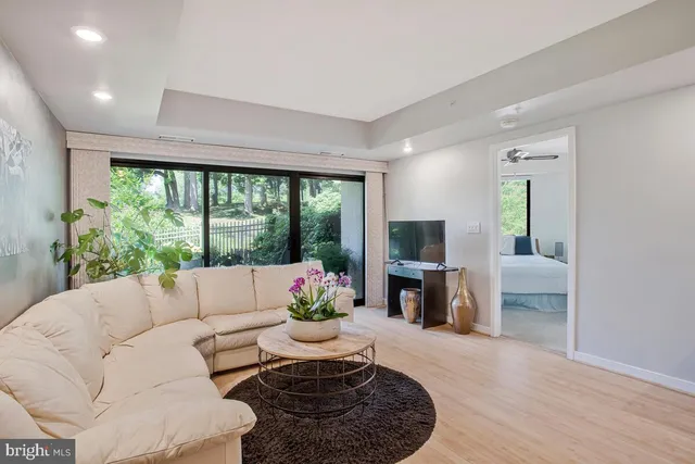 $485,000 | 10001 Windstream Drive, Unit 201, Columbia, MD 21044