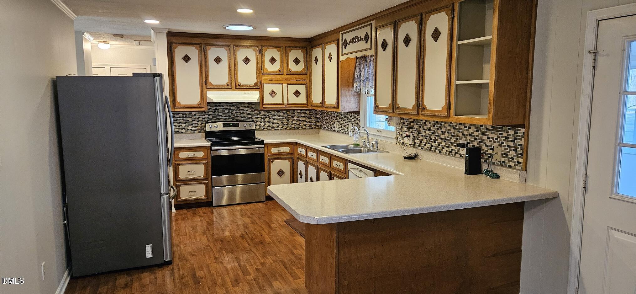 319 Davis Road Hillsborough, NC 27278 - Photo 5 of 20 20250313165810075146000000-o
