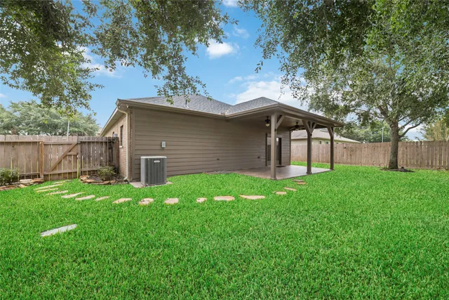 $2,200 | 5115 Whitebridge Lane, Katy, TX 77449