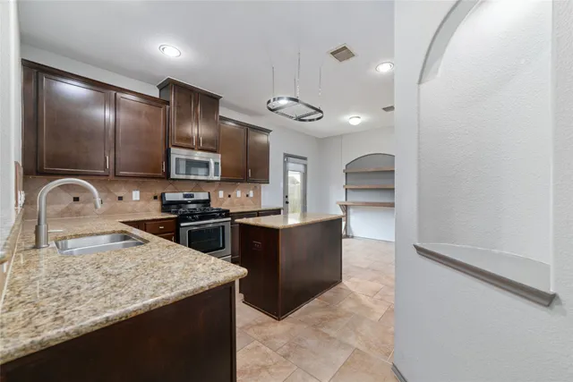 $2,200 | 5115 Whitebridge Lane, Katy, TX 77449