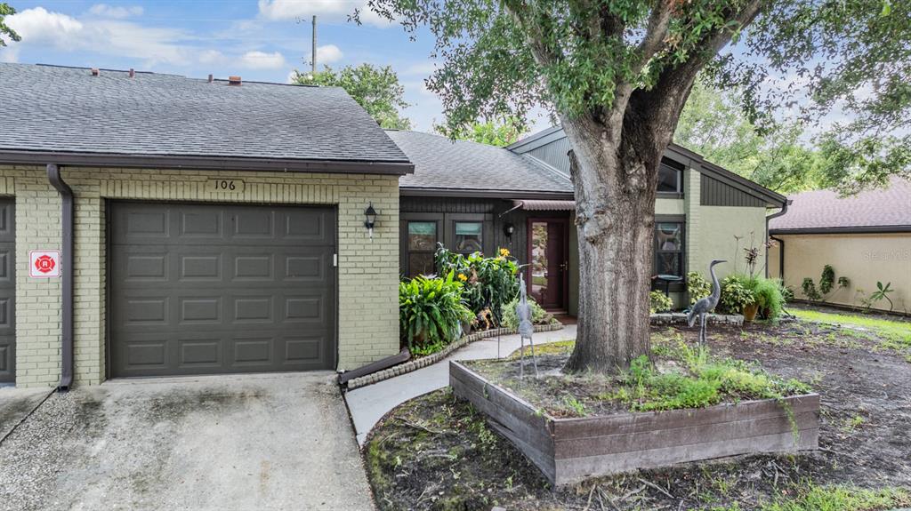 2101 Sunset Point Road, Unit 106 Clearwater, FL 33765 - Photo 2 of 27 Gallery Image 2