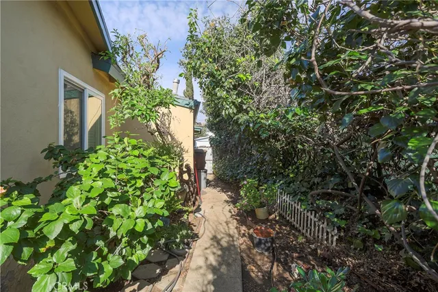 $733,900 | 12902 Chippewa Street, Sylmar, CA 91342