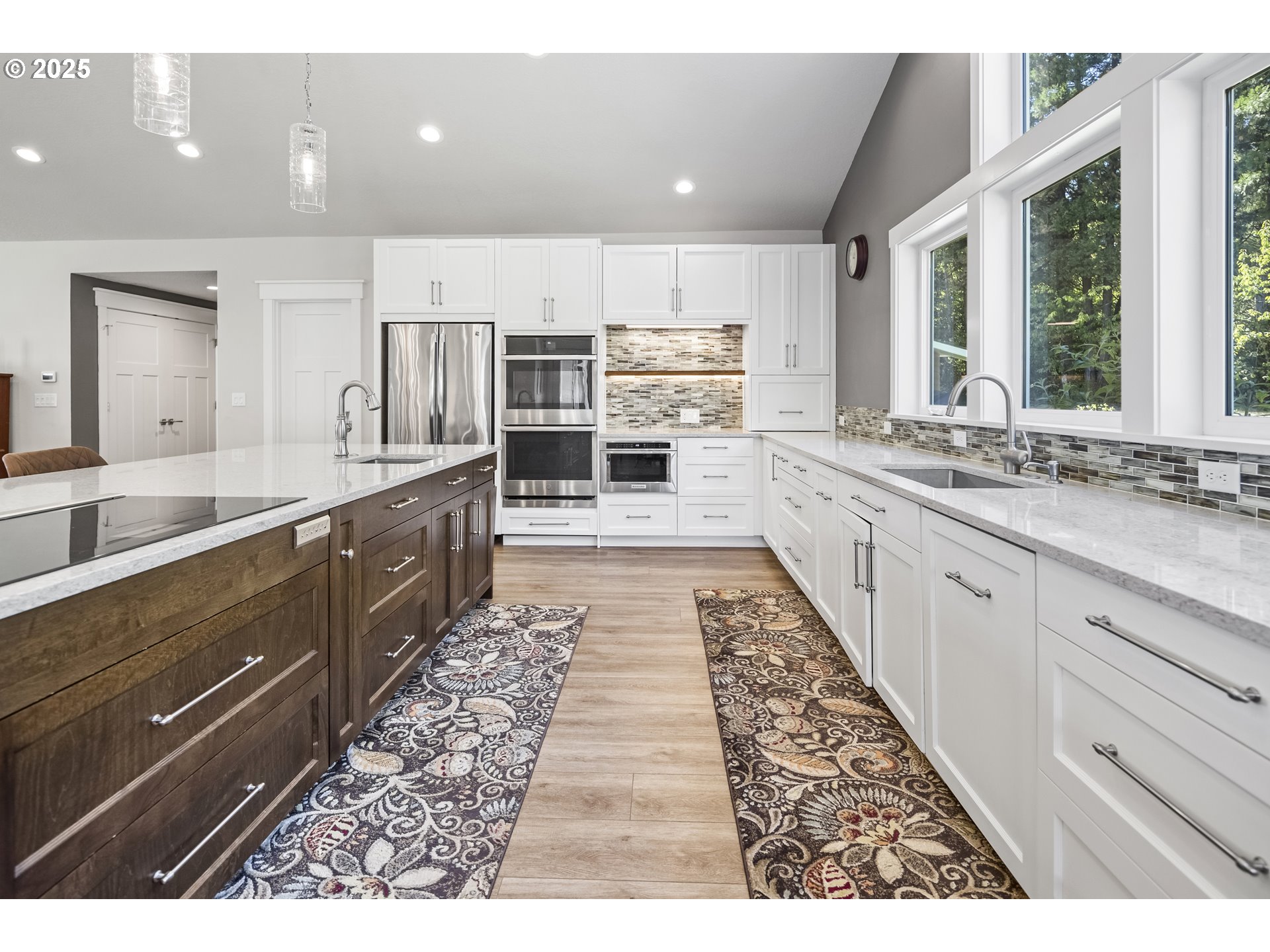 21185 Northwest Phillips Road Hillsboro, OR 97124 - Photo 15 of 47 Gallery Image 15