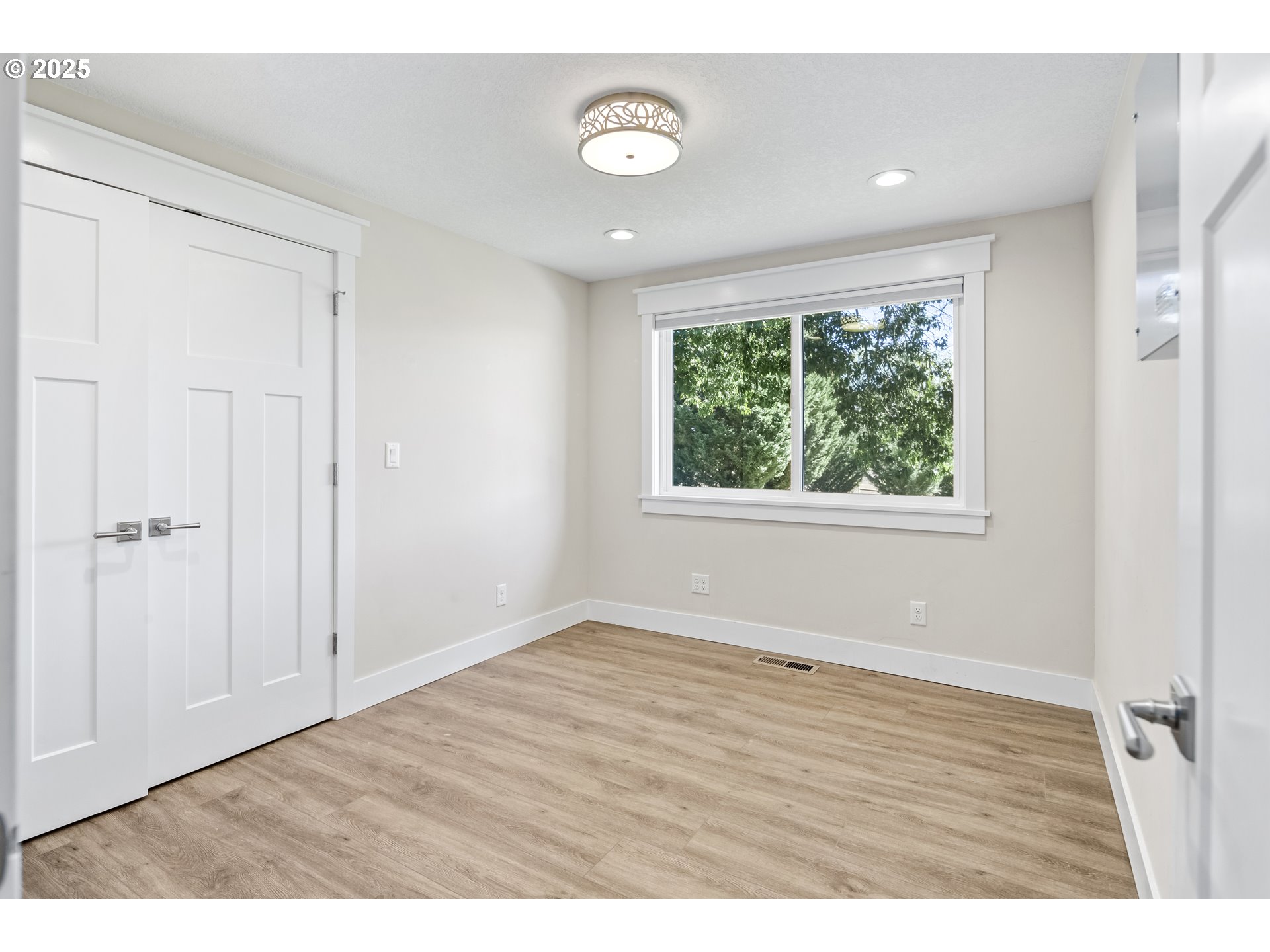 21185 Northwest Phillips Road Hillsboro, OR 97124 - Photo 25 of 47 Gallery Image 25