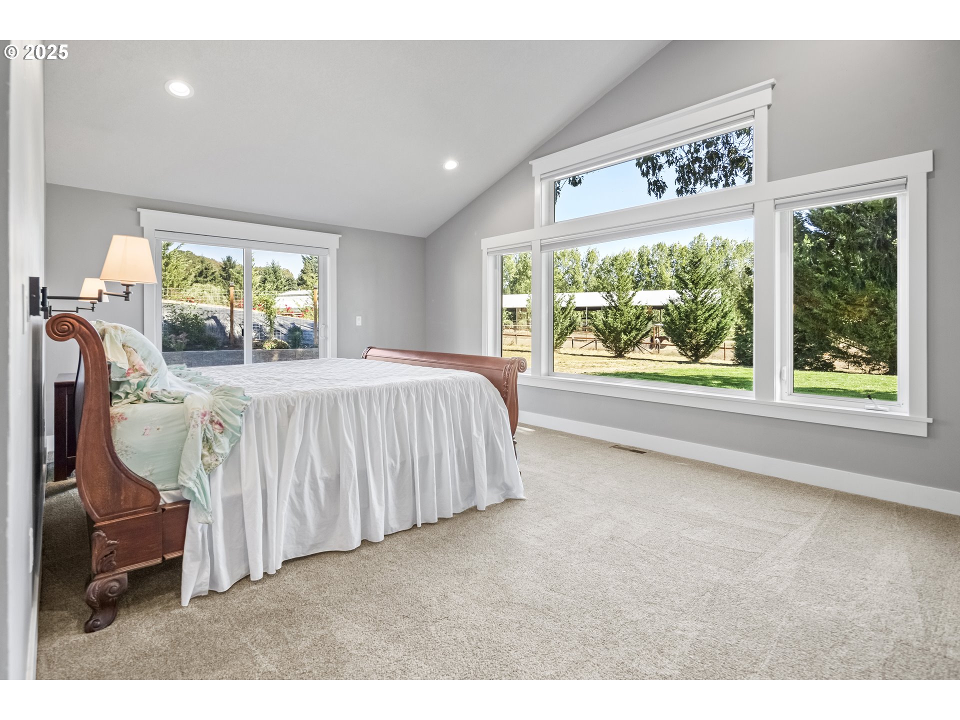 21185 Northwest Phillips Road Hillsboro, OR 97124 - Photo 26 of 47 Gallery Image 26