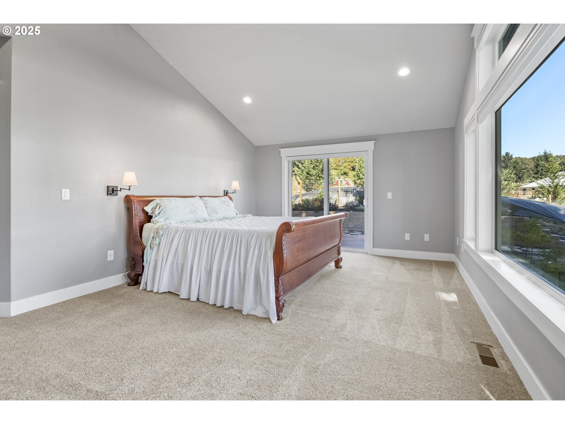 21185 Northwest Phillips Road Hillsboro, OR 97124 - Photo 27 of 47 Gallery Image 27