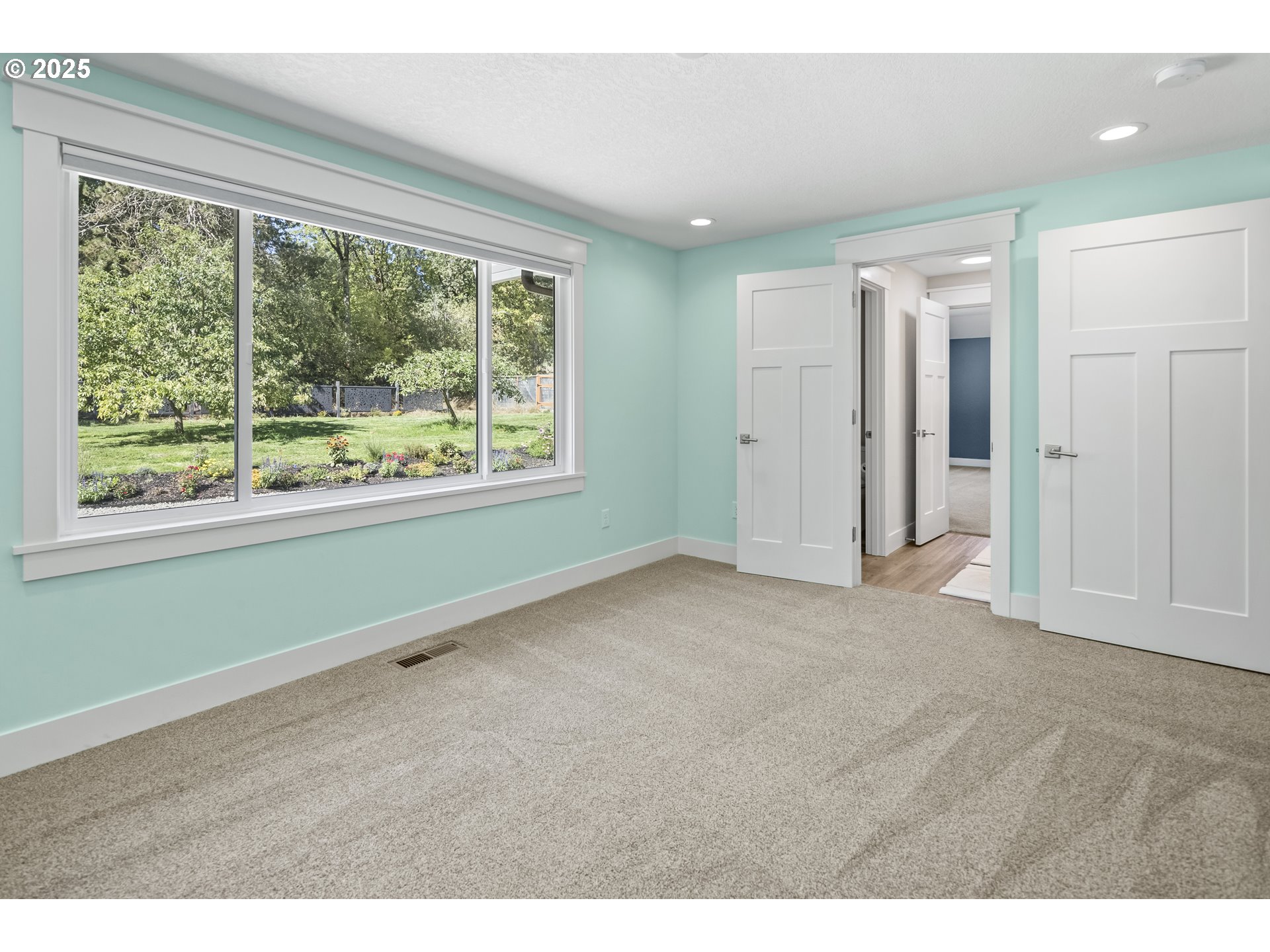 21185 Northwest Phillips Road Hillsboro, OR 97124 - Photo 33 of 47 Gallery Image 33