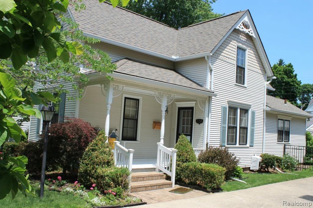 338 Rivard Boulevard Grosse Pointe, MI 48230 - Photo 1 of 53 IMG_0894.jpg