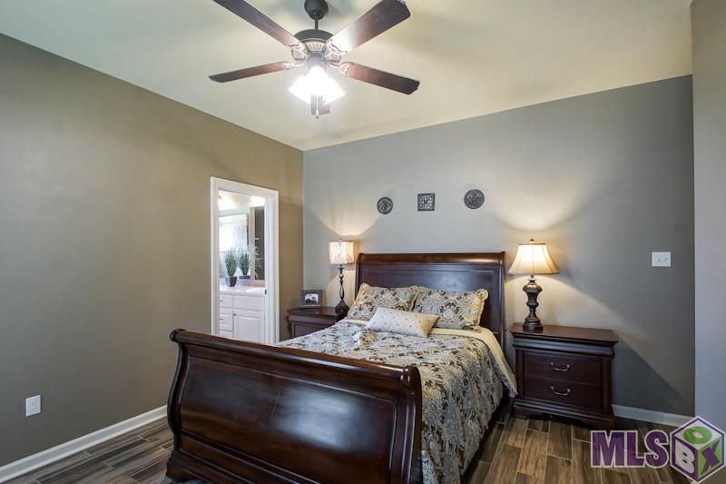 39513 Rue Royale Prairieville, LA 70769 - Photo 15 of 26 Gallery Image 15