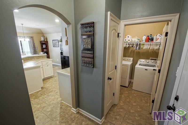 39513 Rue Royale Prairieville, LA 70769 - Photo 17 of 26 Gallery Image 17