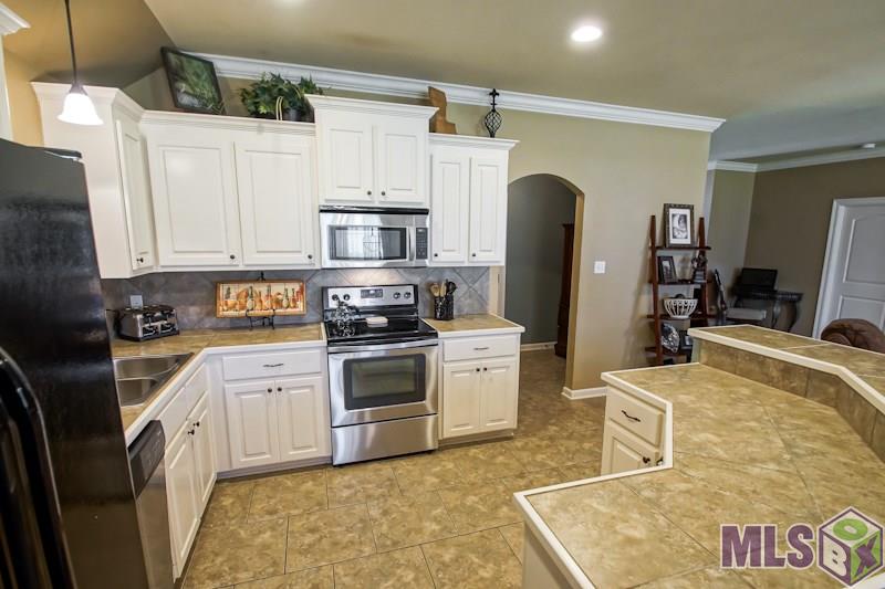 39513 Rue Royale Prairieville, LA 70769 - Photo 20 of 26 Gallery Image 20