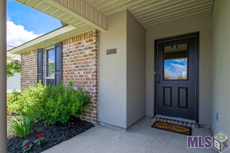 39513 Rue Royale Prairieville, LA 70769 - Photo 2 of 26 Gallery Image 2