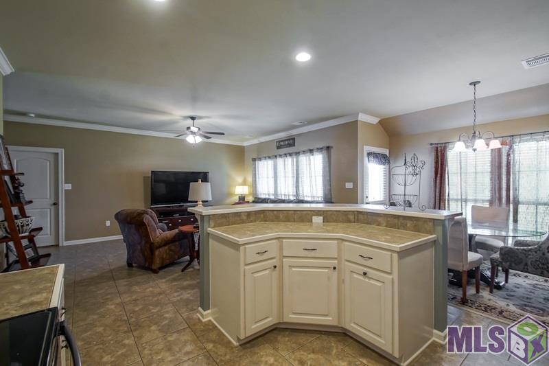 39513 Rue Royale Prairieville, LA 70769 - Photo 21 of 26 Gallery Image 21