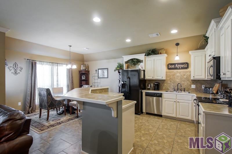 39513 Rue Royale Prairieville, LA 70769 - Photo 23 of 26 Gallery Image 23