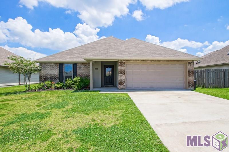 39513 Rue Royale Prairieville, LA 70769 - Photo 3 of 26 Gallery Image 3