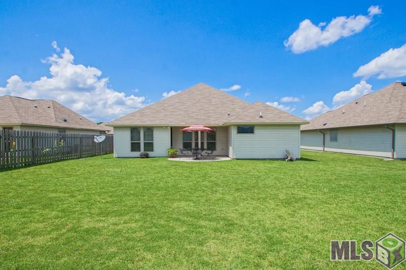 39513 Rue Royale Prairieville, LA 70769 - Photo 4 of 26 Gallery Image 4