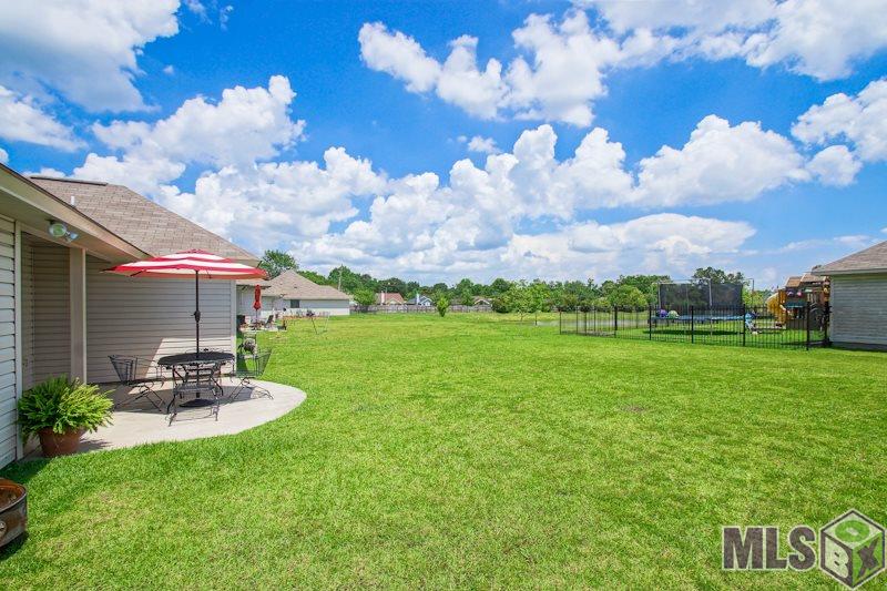 39513 Rue Royale Prairieville, LA 70769 - Photo 5 of 26 Gallery Image 5