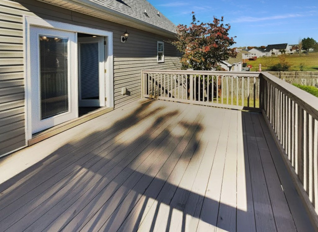 1837 Twin Rivers Road Clarksville, TN 37040 - Photo 16 of 19 a view of deck with wooden floor and fence with living room