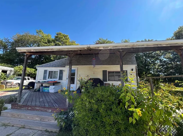 $850,000 | 269 South Road, Exeter, NH 03833