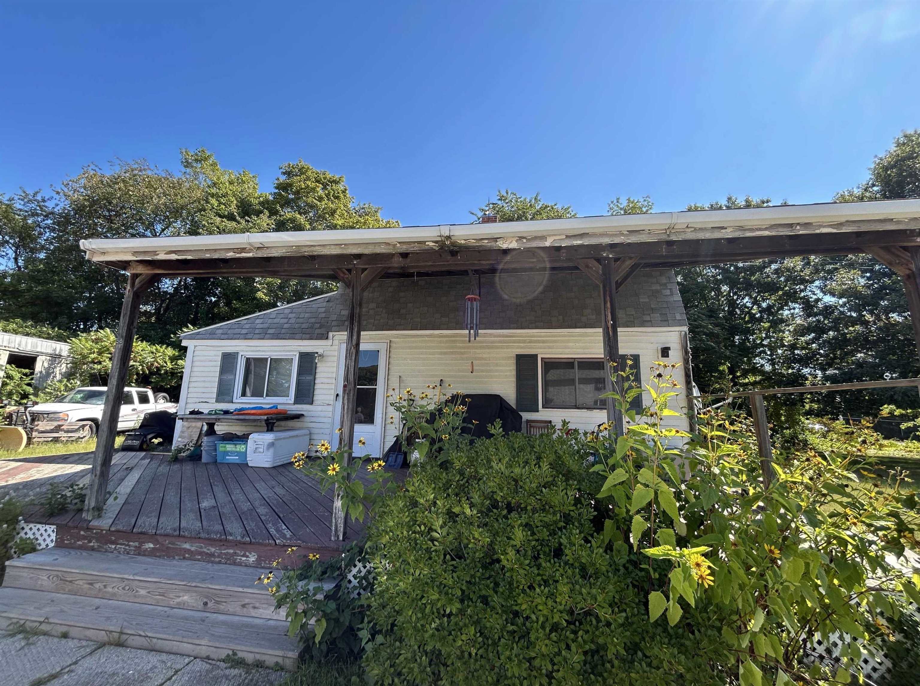 269 South Road Exeter, NH 03833 - Photo 4 of 6