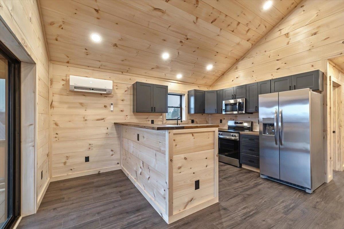 334 Cochran Road Morristown, VT 05661 - Photo 38 of 60 Gallery Image 38
