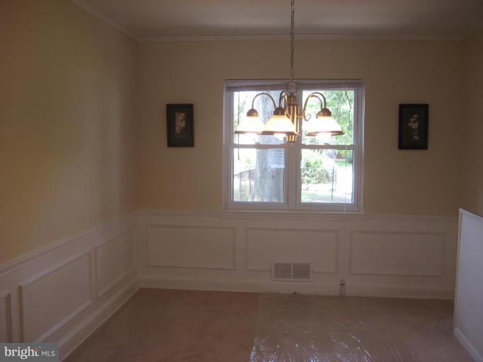 812 Bradhurst Road Baltimore, MD 21212 - Photo 3 of 18 Dining Room