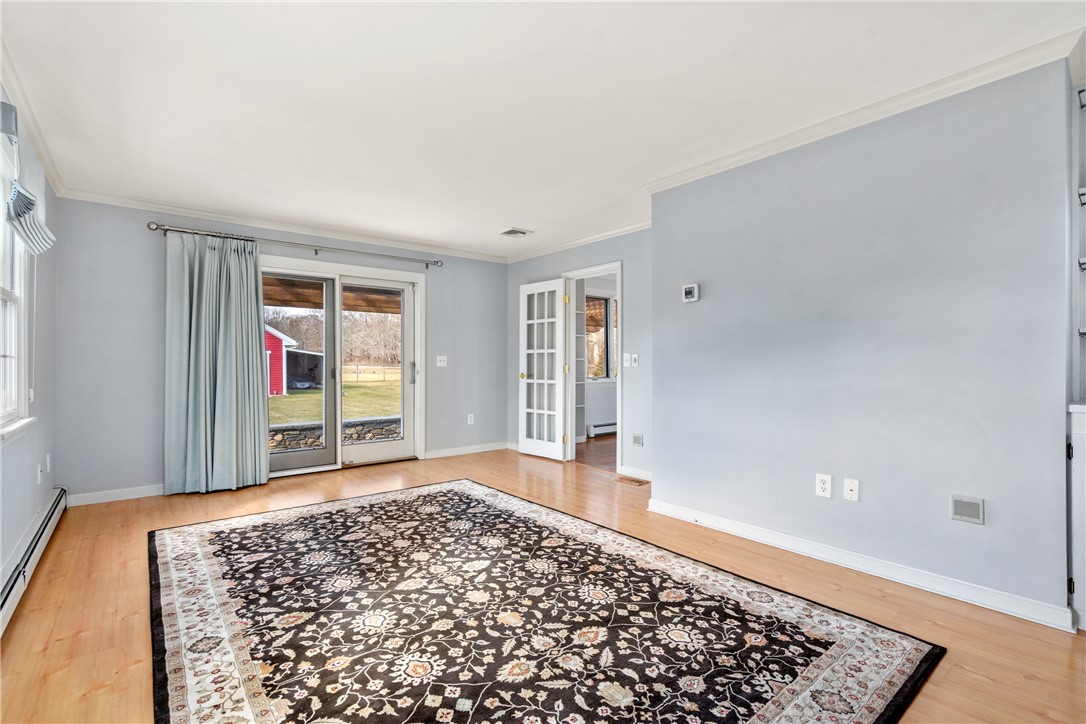 223 Wapping Road Portsmouth, RI 02871 - Photo 11 of 27