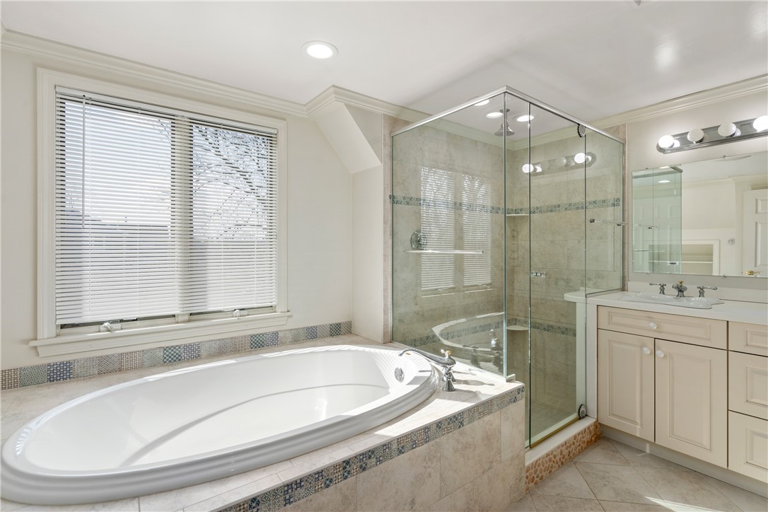 223 Wapping Road Portsmouth, RI 02871 - Photo 16 of 27