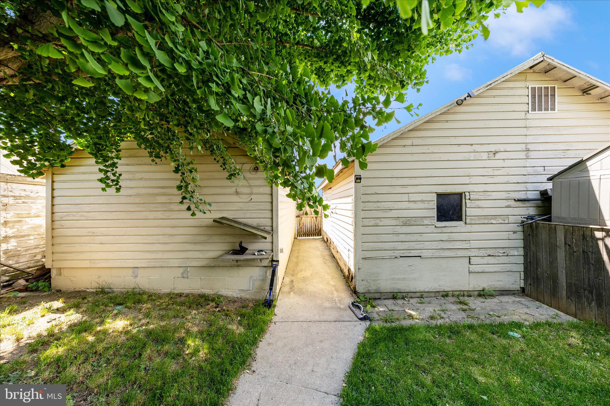 209 Monroe Avenue Frederick, MD 21701 - Photo 50 of 51 Garage