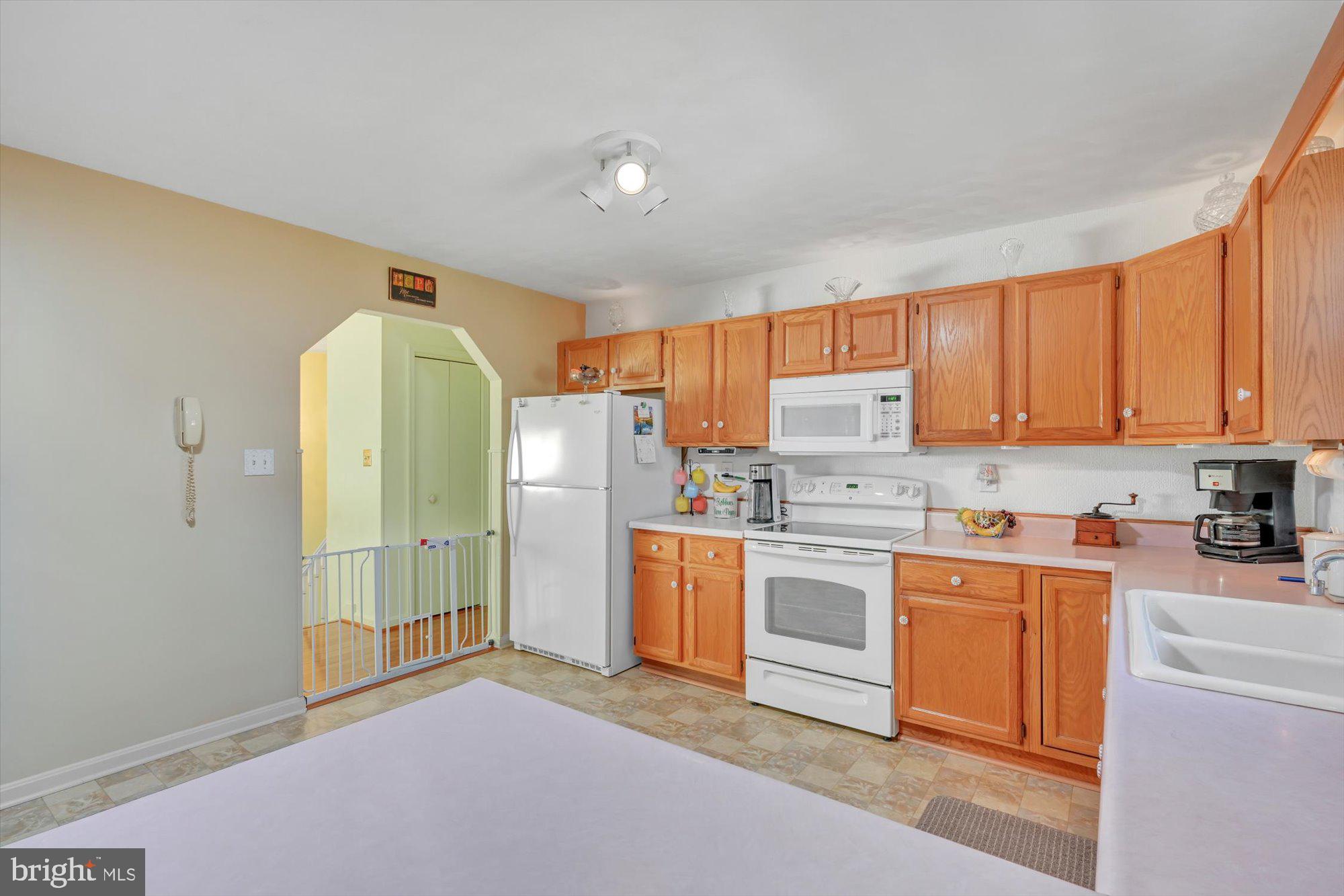 310 Maple Grove Road Hanover, PA 17331 - Photo 6 of 37