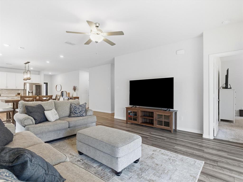 3616 Kingsgarden Road Denton, TX 76207 - Photo 14 of 28