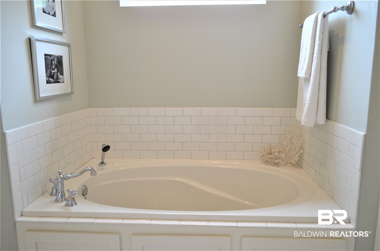 19945 Thompson Hall Road Fairhope, AL 36532 - Photo 11 of 23