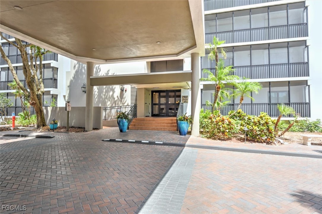 1900 Virginia Avenue, Unit 901 Fort Myers, FL 33901 - Photo 28 of 31