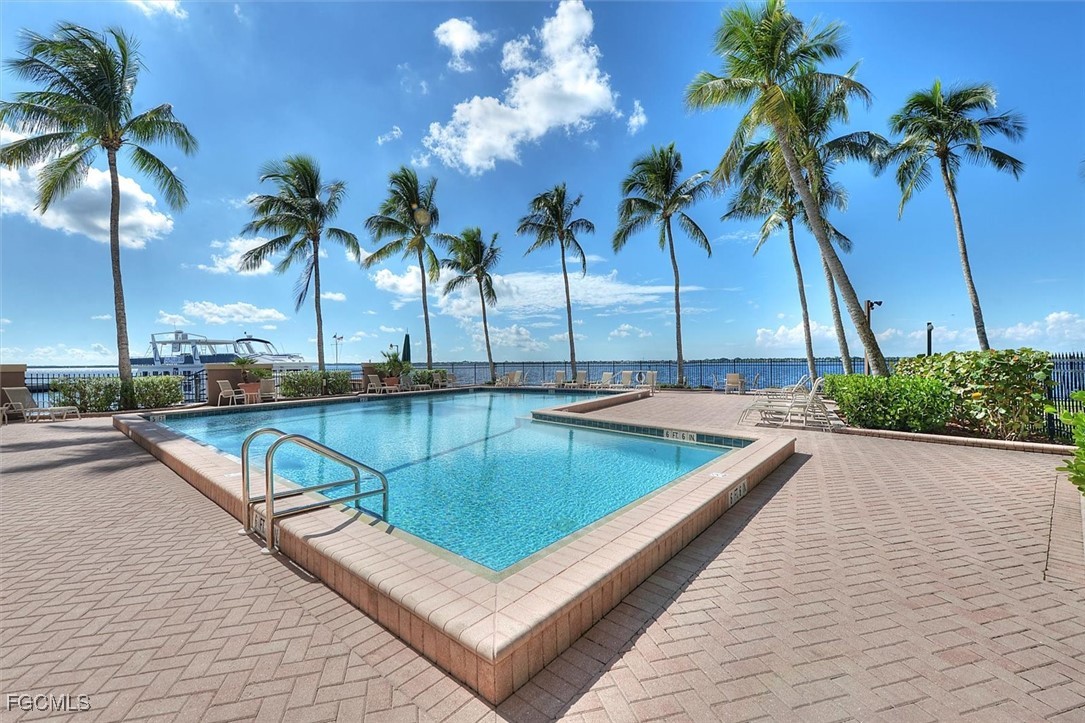 1900 Virginia Avenue, Unit 901 Fort Myers, FL 33901 - Photo 29 of 31