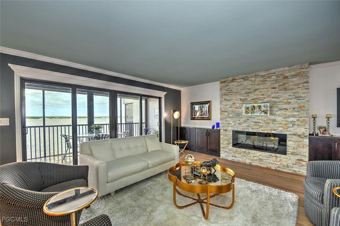 1900 Virginia Avenue, Unit 901 Fort Myers, FL 33901 - Photo 3 of 31