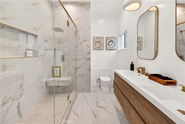 $1,795,000 | 11814 Hesby Street, Valley Village, CA 91607