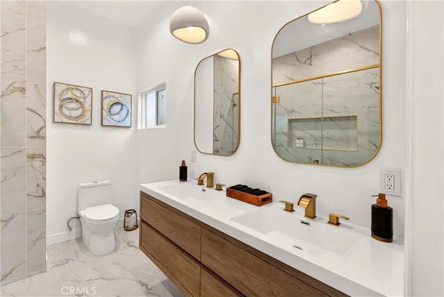 $1,795,000 | 11814 Hesby Street, Valley Village, CA 91607