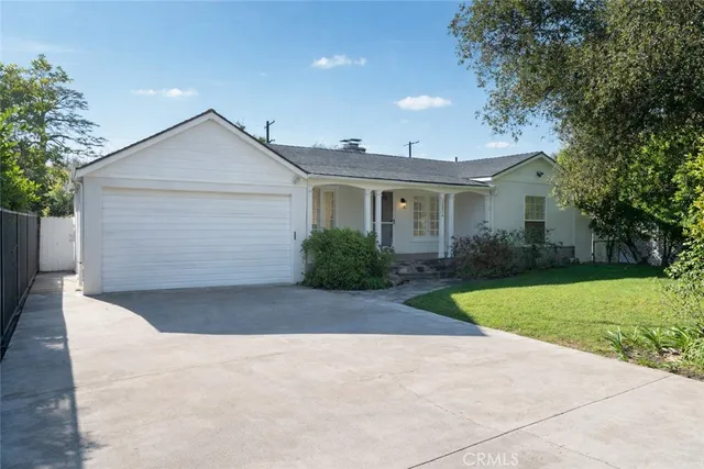 $1,795,000 | 11814 Hesby Street, Valley Village, CA 91607