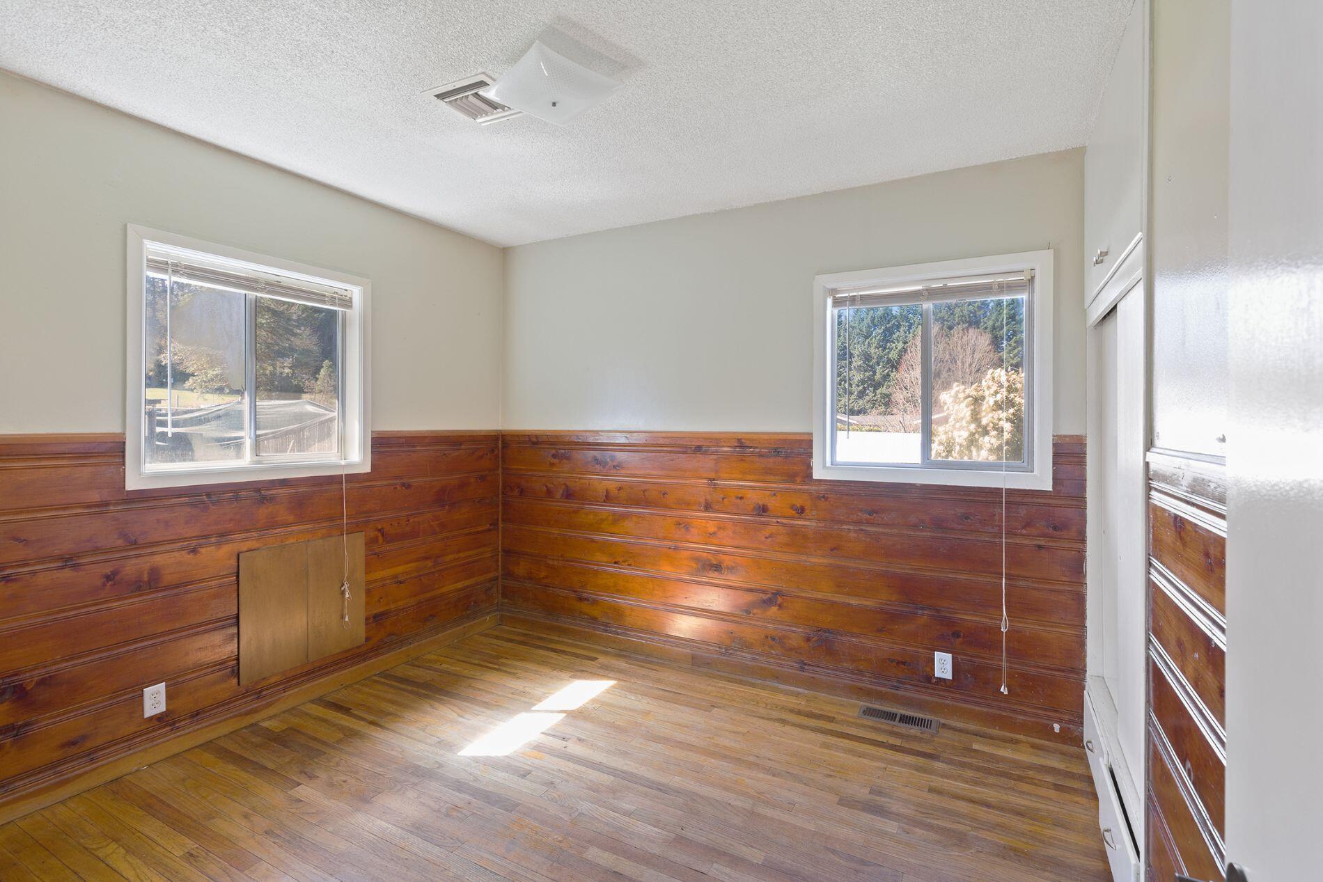 577 West Harbeck Road Grants Pass, OR 97527 - Photo 7 of 15 0R1A8242
