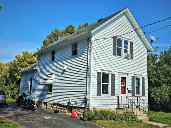 $175,000 | 1212 Carr Place, Oshkosh, WI 54901
