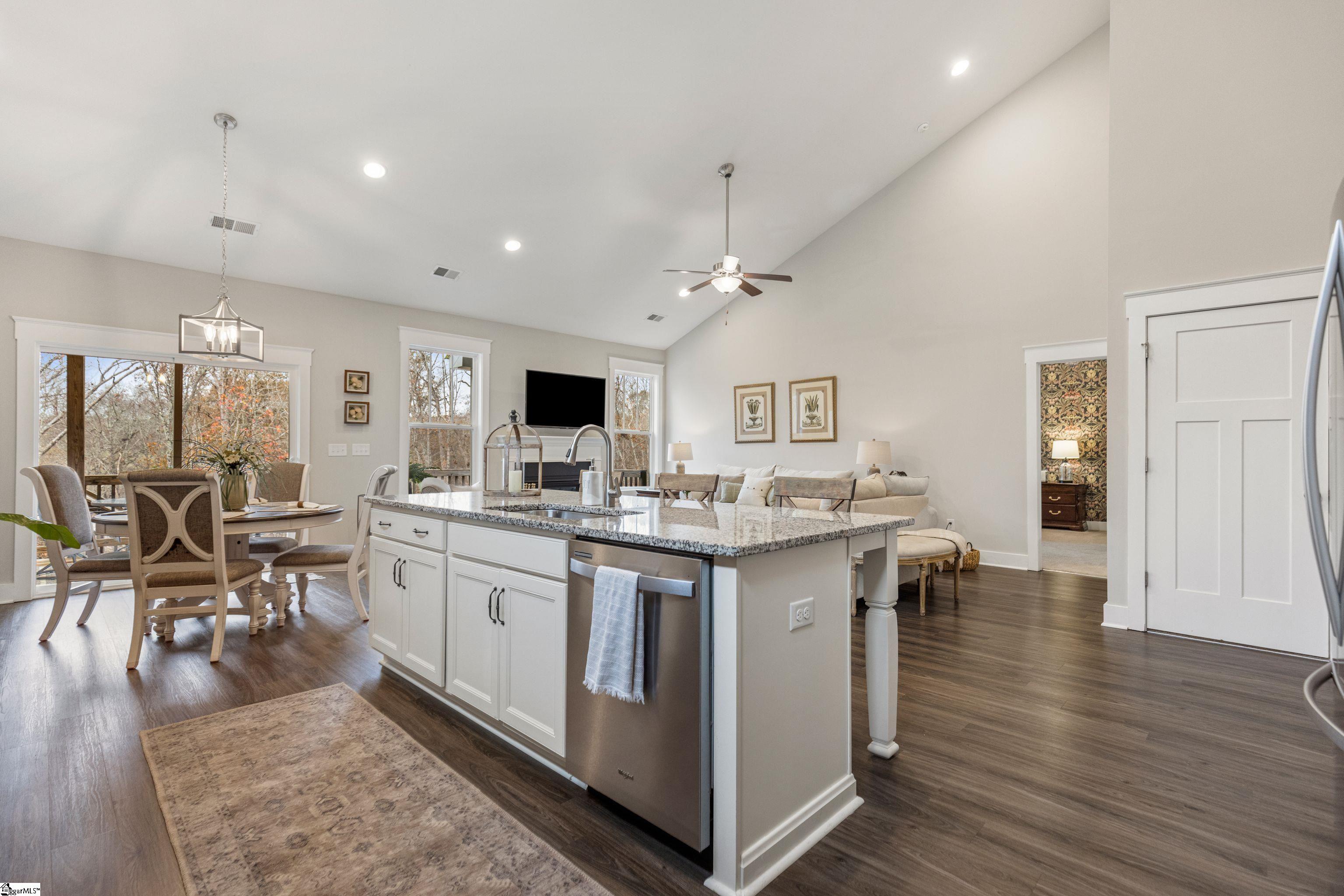 605 Longfellow Way Simpsonville, SC 29681 - Photo 15 of 47 Gallery Image 15