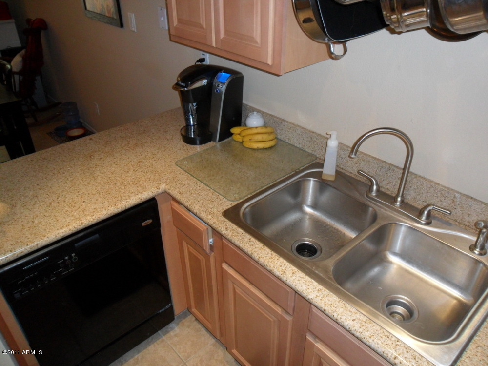 985 North Granite Reef Road, Unit 159 Scottsdale, AZ 85257 - Photo 6 of 37 Kitchen