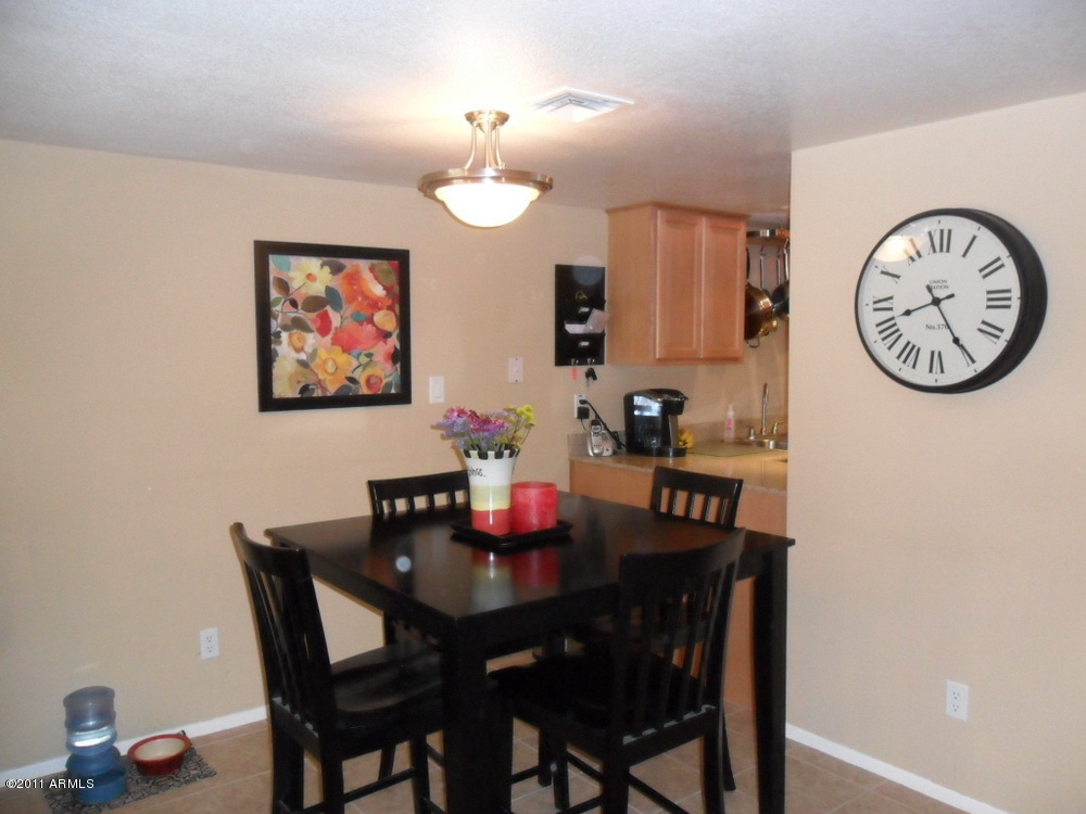 985 North Granite Reef Road, Unit 159 Scottsdale, AZ 85257 - Photo 9 of 37 Dining Room