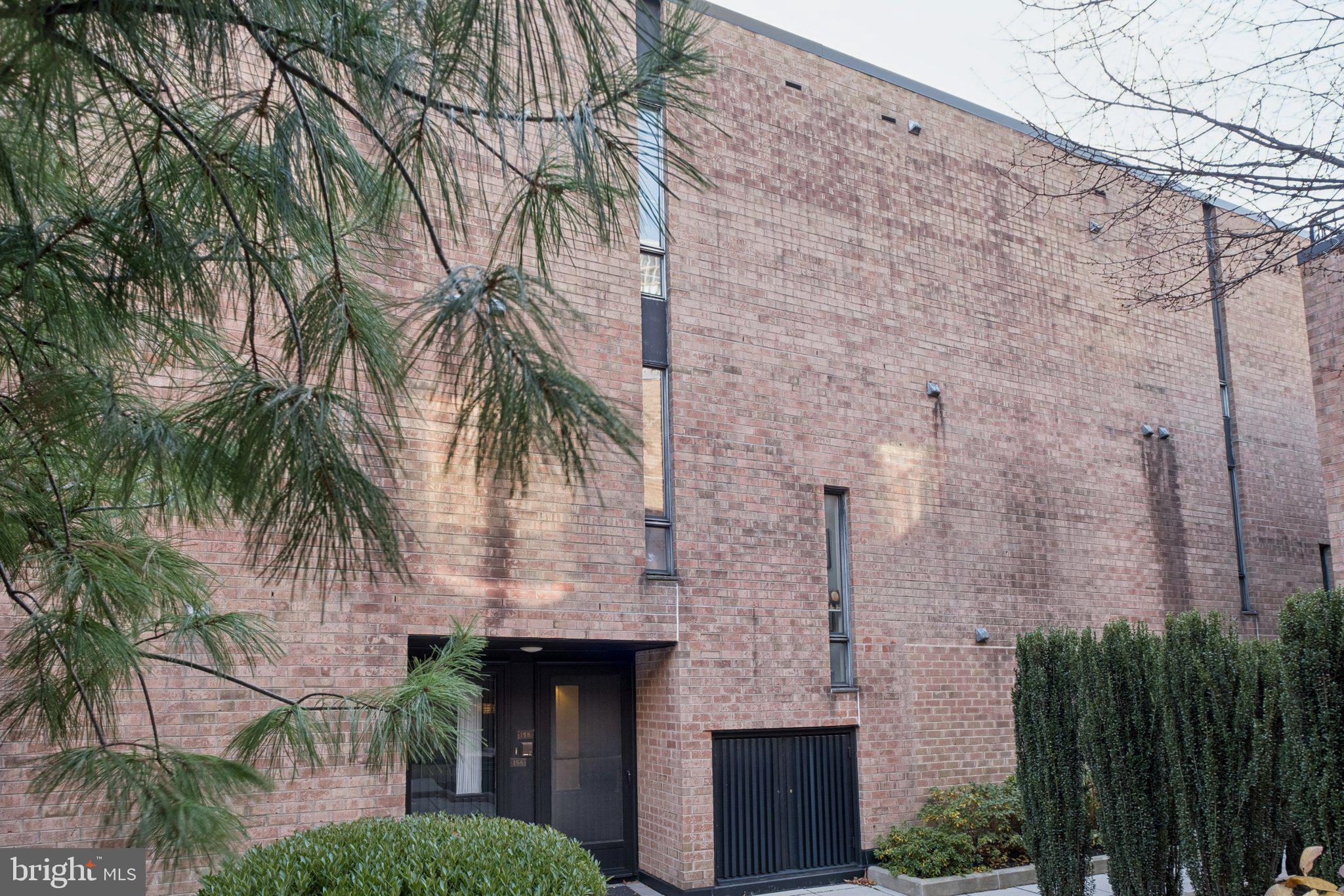 130 Spruce Street, Unit 15B Philadelphia, PA 19106 - Photo 24 of 27